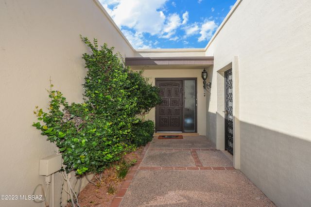 2791 W Casas Circle, Tucson, AZ 85742