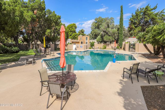 2791 W Casas Circle, Tucson, AZ 85742