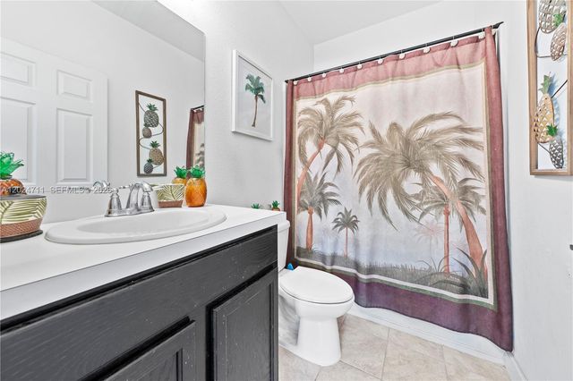 3535 NW 29th Court, Lauderdale Lakes, FL 33311