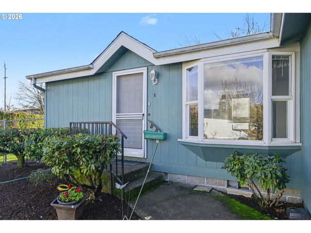 2717 MAIA Loop, Springfield, OR 97477