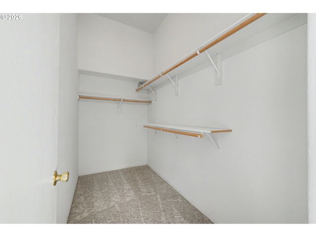 2717 MAIA Loop, Springfield, OR 97477