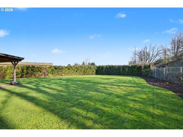 2717 MAIA Loop, Springfield, OR 97477