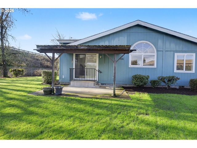 2717 MAIA Loop, Springfield, OR 97477