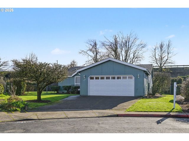 2717 MAIA Loop, Springfield, OR 97477