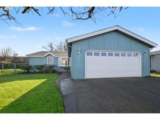 2717 MAIA Loop, Springfield, OR 97477