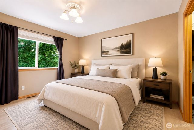 1565 Nordic Place, Poulsbo, WA 98370