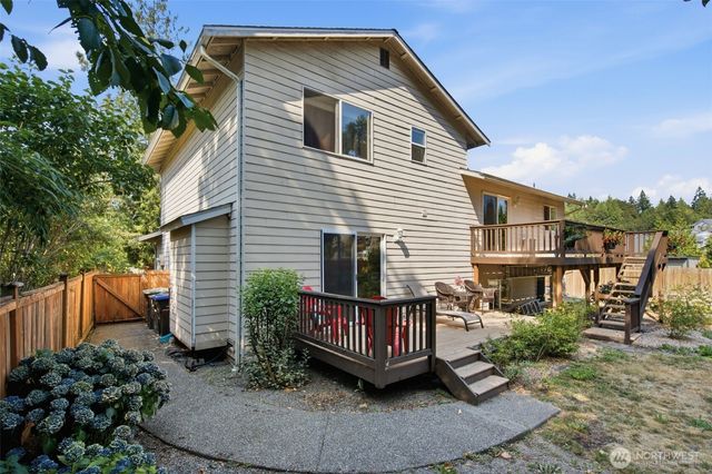 1565 Nordic Place, Poulsbo, WA 98370