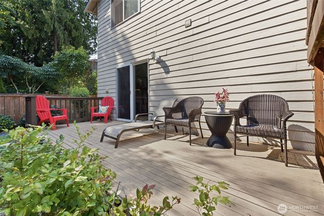 1565 Nordic Place, Poulsbo, WA 98370