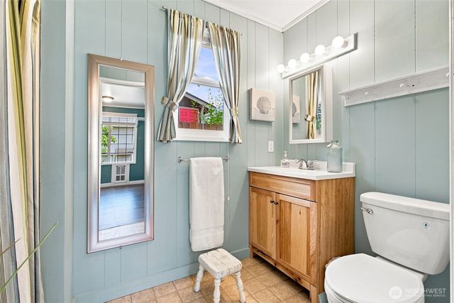 1565 Nordic Place, Poulsbo, WA 98370