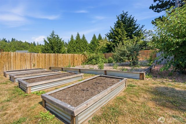 1565 Nordic Place, Poulsbo, WA 98370