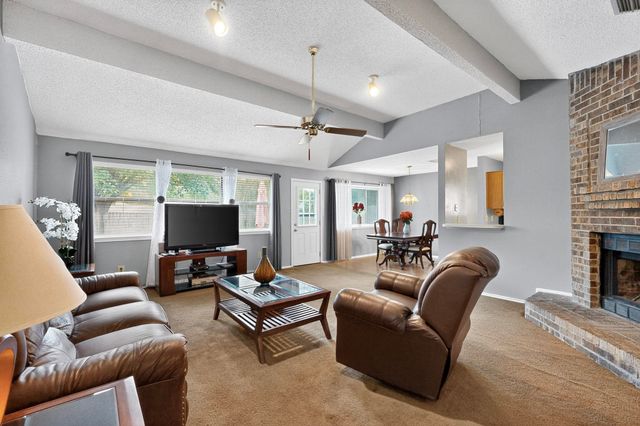 2339 Dartmouth Drive, Grand Prairie, TX 75052