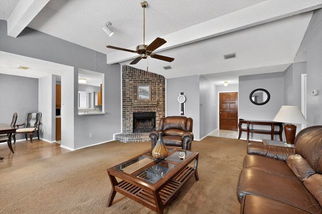 2339 Dartmouth Drive, Grand Prairie, TX 75052
