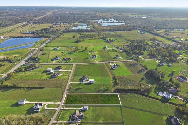 22810 Chenango Lake Drive, Angleton, TX 77515