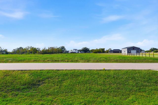 22810 Chenango Lake Drive, Angleton, TX 77515