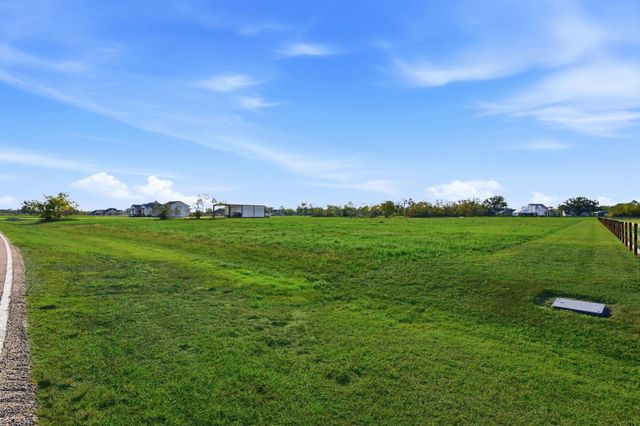 22810 Chenango Lake Drive, Angleton, TX 77515