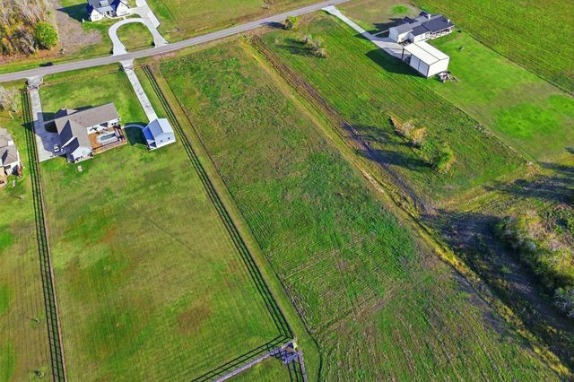 22810 Chenango Lake Drive, Angleton, TX 77515