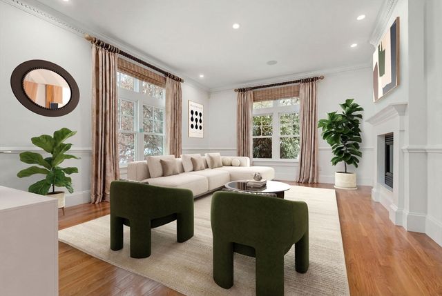 9 Stonegate Dr, Westwood, MA 02090