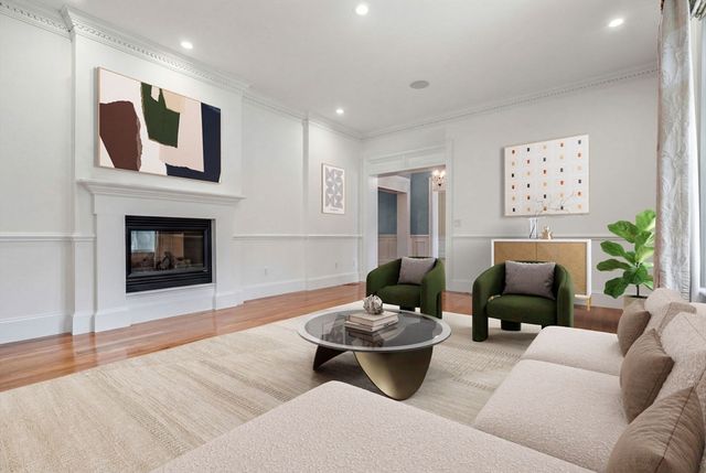 9 Stonegate Dr, Westwood, MA 02090