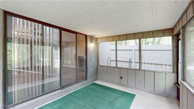 19533 Idlewood Trail 20-1, Strongsville, OH 44149