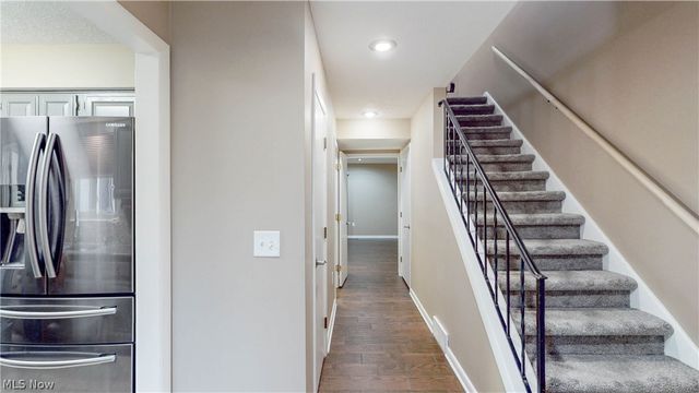 19533 Idlewood Trail 20-1, Strongsville, OH 44149