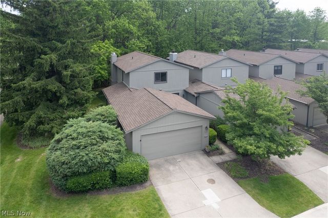 19533 Idlewood Trail 20-1, Strongsville, OH 44149
