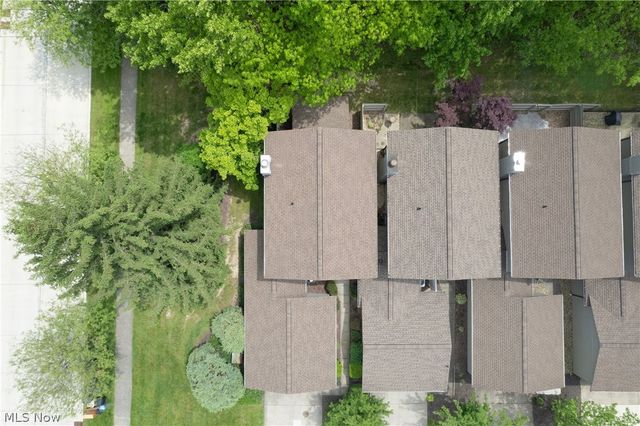 19533 Idlewood Trail 20-1, Strongsville, OH 44149