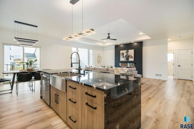 2812 S Dunraven Ave Avenue, Sioux Falls, SD 57110