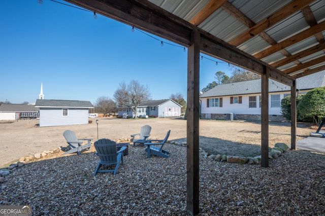 153 Thelma Road SW, Calhoun, GA 30701