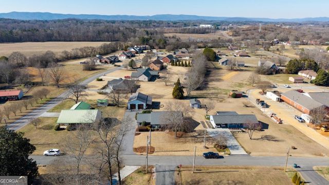 153 Thelma Road SW, Calhoun, GA 30701