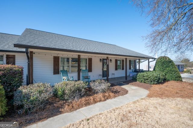 153 Thelma Road SW, Calhoun, GA 30701