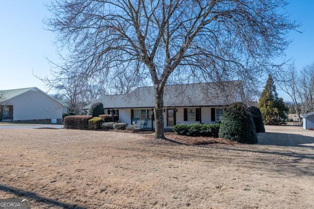 153 Thelma Road SW, Calhoun, GA 30701