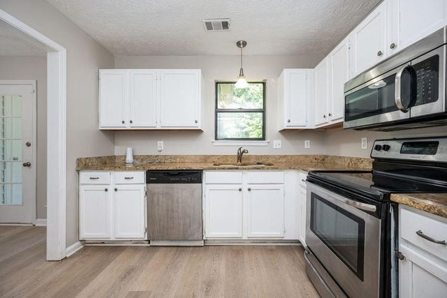 3190 Cape Circle, Alpharetta, GA 30009