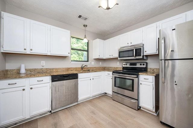 3190 Cape Circle, Alpharetta, GA 30009