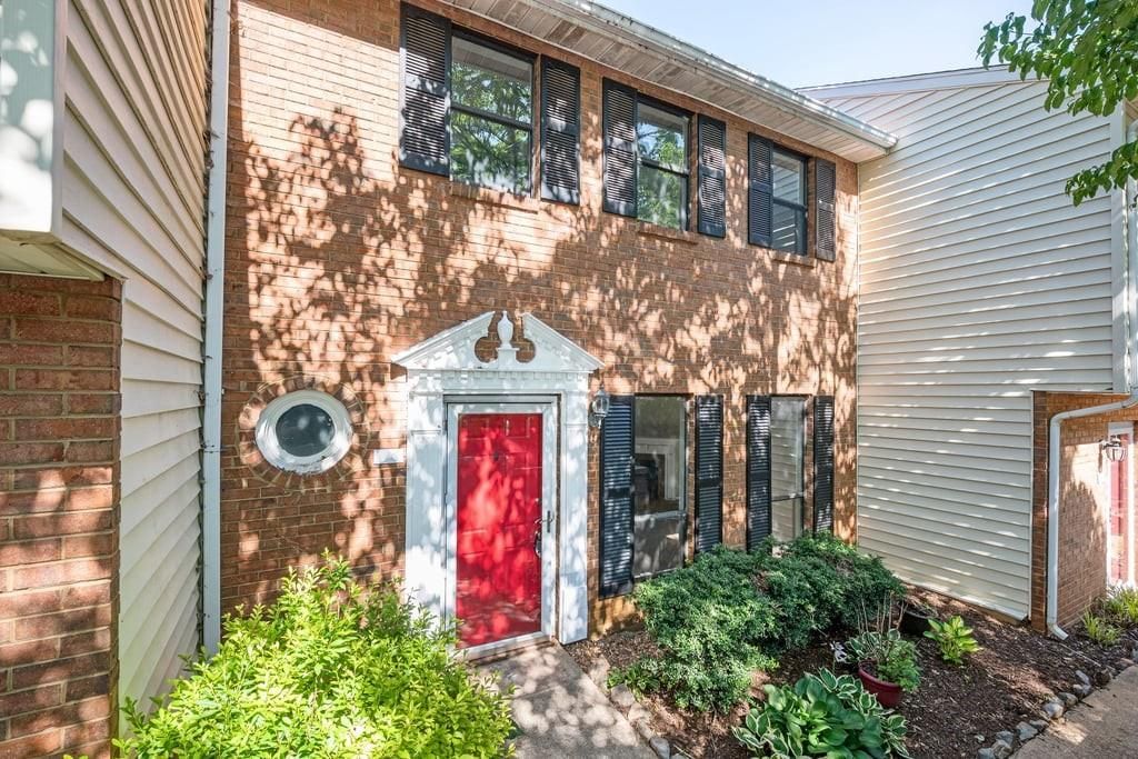3190 Cape Circle, Alpharetta, GA 30009