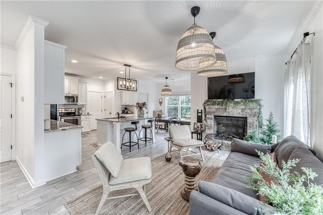 5857 Dolvin Lane, Buford, GA 30518
