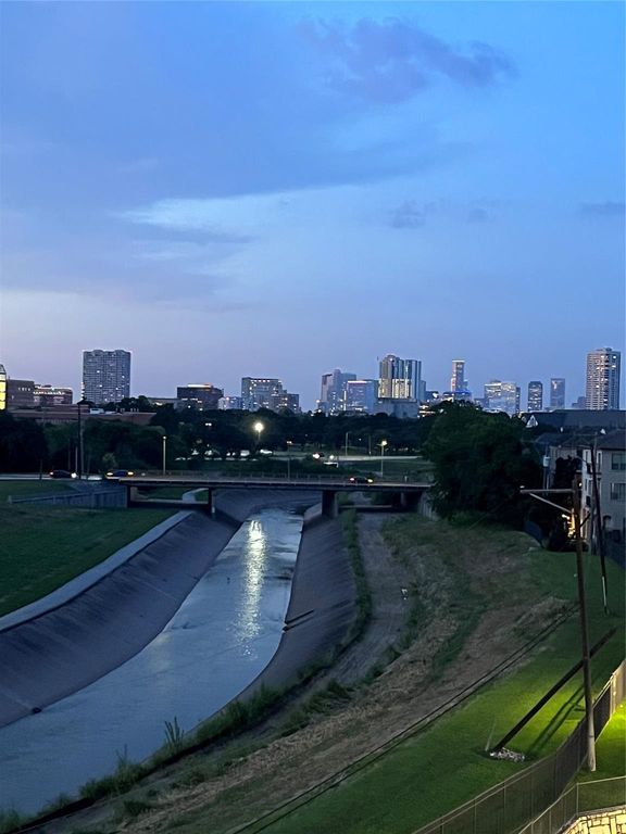 7016 Staffordshire Boulevard C, Houston, TX 77030