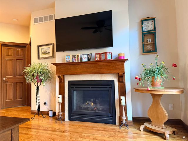 1412 Oaktree Place, Manhattan, KS 66503