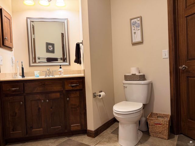 1412 Oaktree Place, Manhattan, KS 66503