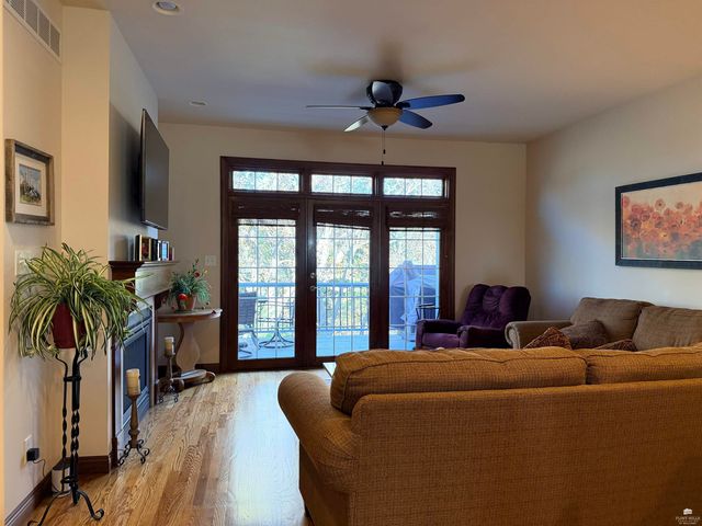 1412 Oaktree Place, Manhattan, KS 66503