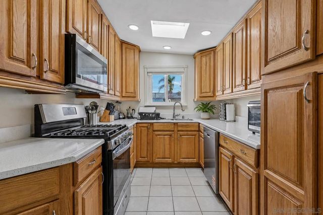857 Holly Ave, Imperial Beach, CA 91932