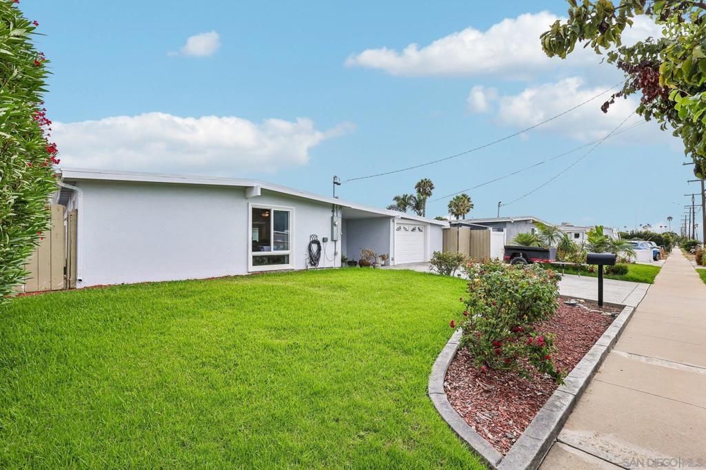 857 Holly Ave, Imperial Beach, CA 91932