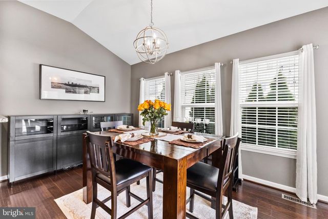 12380 SOUTHINGTON DR, Woodbridge, VA 22192