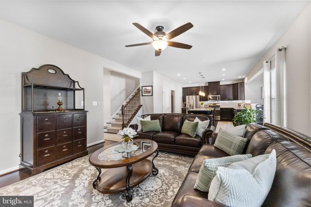 12380 SOUTHINGTON DR, Woodbridge, VA 22192