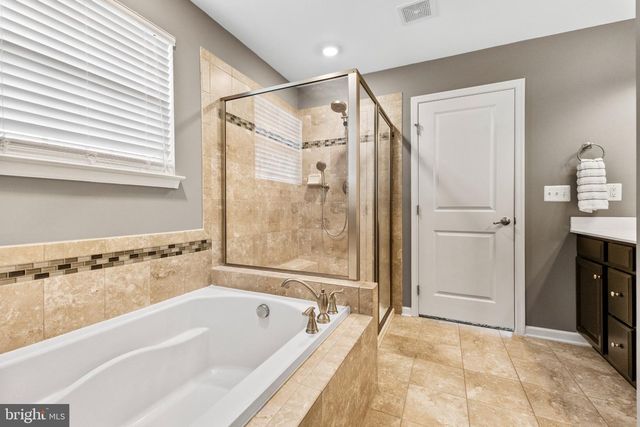 12380 SOUTHINGTON DR, Woodbridge, VA 22192