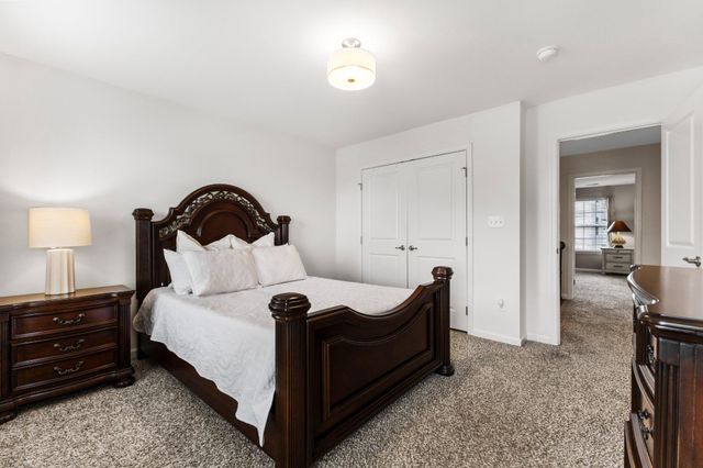 12380 SOUTHINGTON DR, Woodbridge, VA 22192
