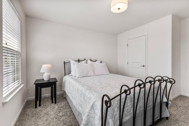 12380 SOUTHINGTON DR, Woodbridge, VA 22192