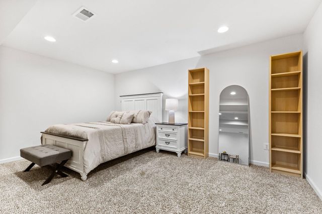 12380 SOUTHINGTON DR, Woodbridge, VA 22192