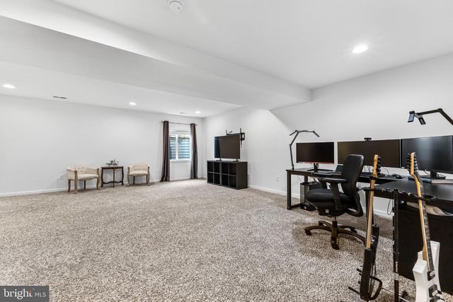 12380 SOUTHINGTON DR, Woodbridge, VA 22192