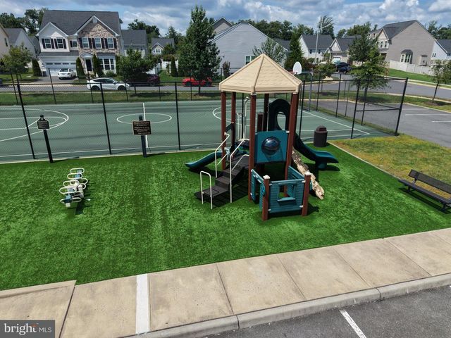 12380 SOUTHINGTON DR, Woodbridge, VA 22192