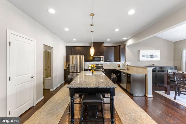12380 SOUTHINGTON DR, Woodbridge, VA 22192